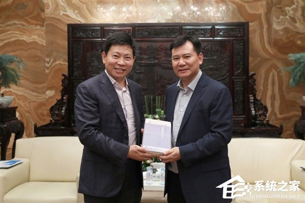 华为苏宁达成300亿战略目标：多款华为手机下单立减