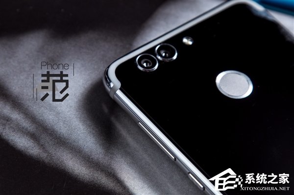 华为nova 2 Plus魔镜版开箱图赏：对标小米6亮银探索版