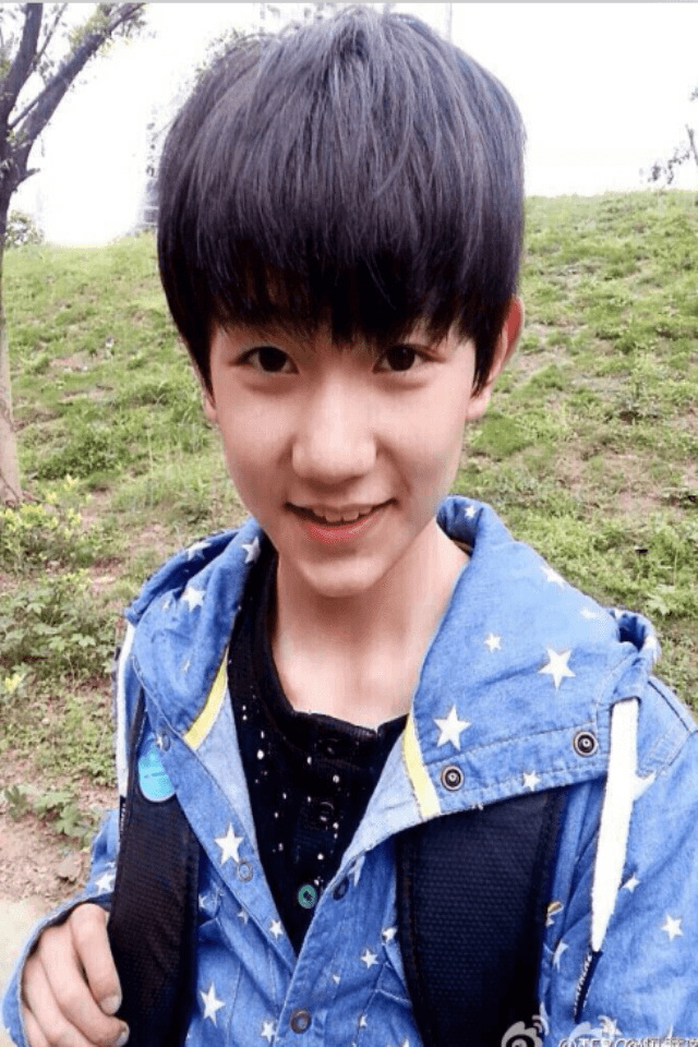 王源高清图片 v16.08.0122