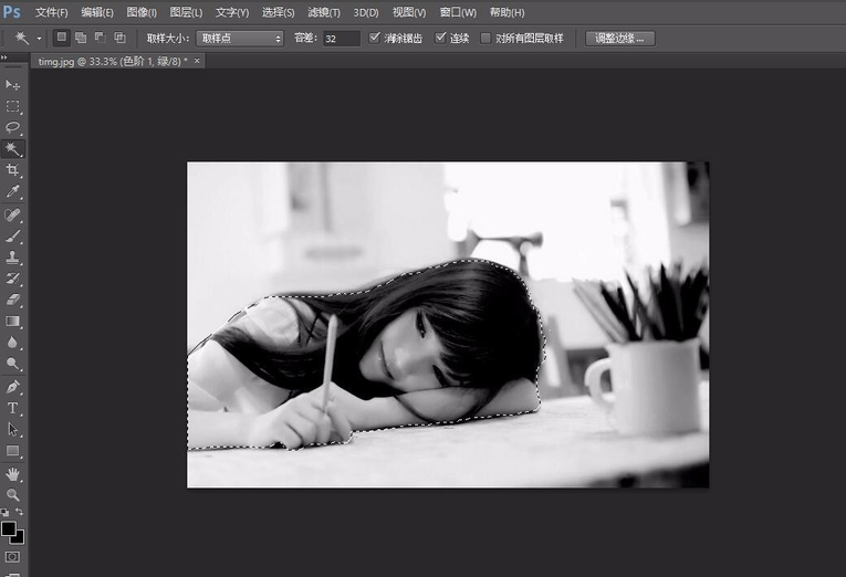 PS中如何采用色阶进行抠图？