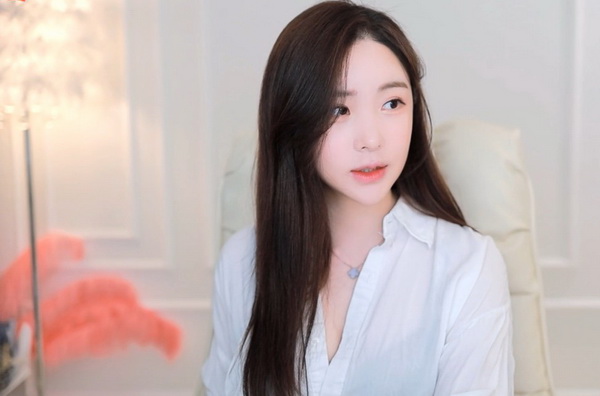 草莓丝瓜香蕉向日葵榴莲免费版下载