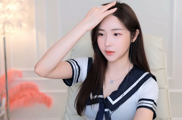 草莓榴莲深夜释放自己2021安卓版下载