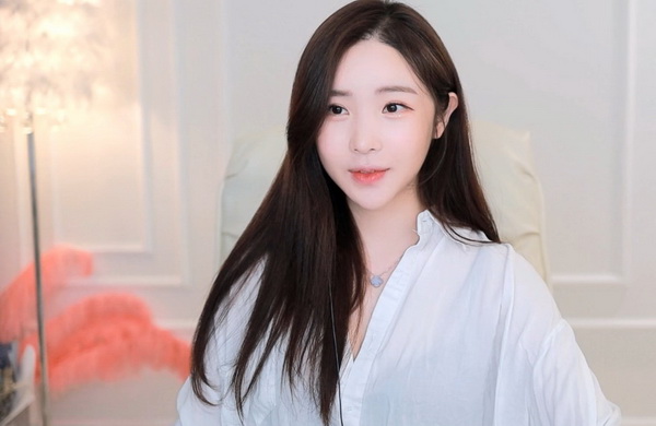 丝瓜草莓向日葵芭乐绿巨人无限看版下载