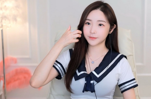 草莓芭乐香草秋葵丝瓜黄瓜18破解版下载