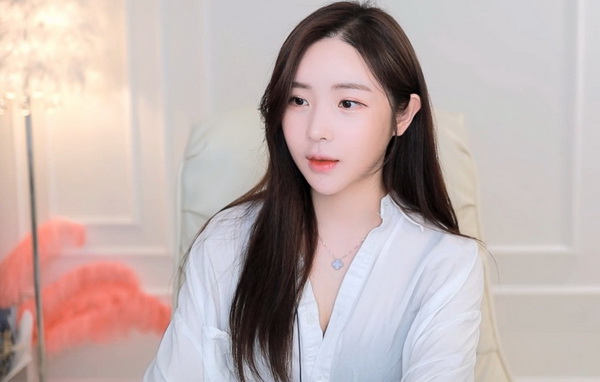 丝瓜草莓向日葵芭乐绿巨人旧版下载