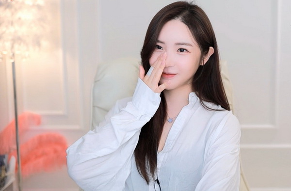 老版国富产二代APP苹果版下载