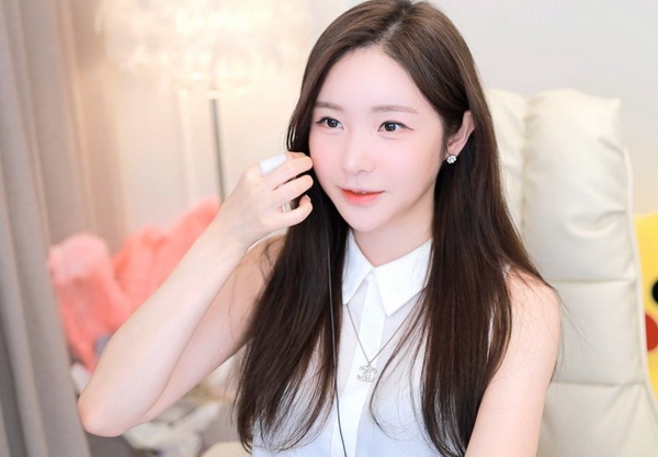 忘忧草wyc.apk1055观看最新版