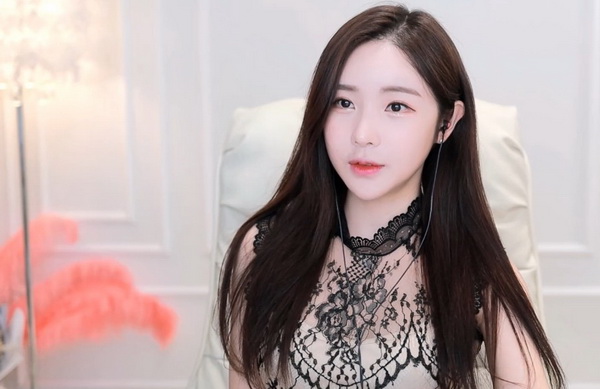 草莓芭乐香草秋葵丝瓜黄瓜18免费版下载